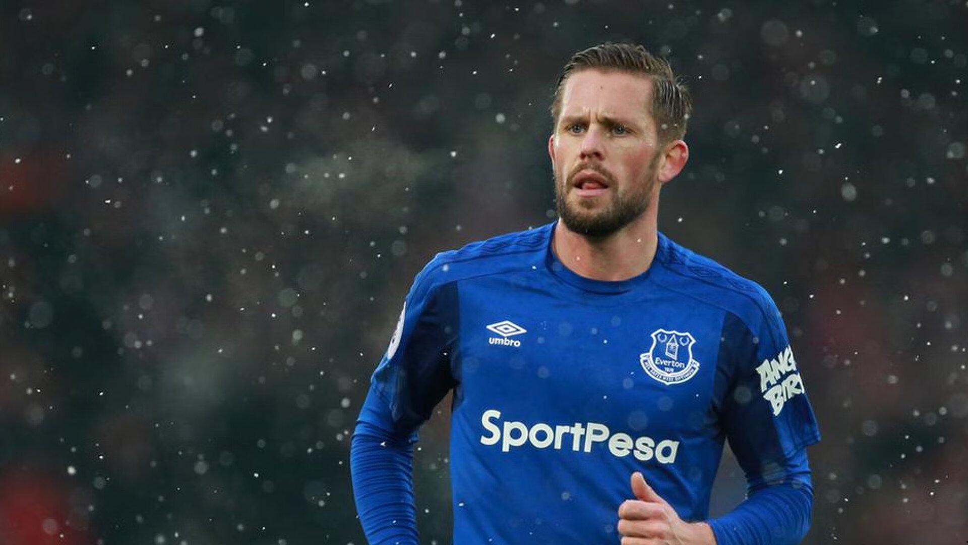 28岁生涯十字路口,欧文会成为下一个德隆吗?